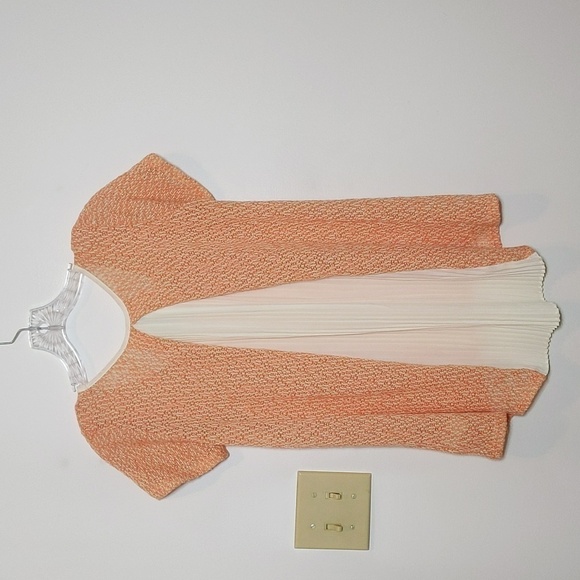 Lord & Taylor Design Lab Peach Blouse Accordion Pleated Back Shirt - Picture 3 of 3